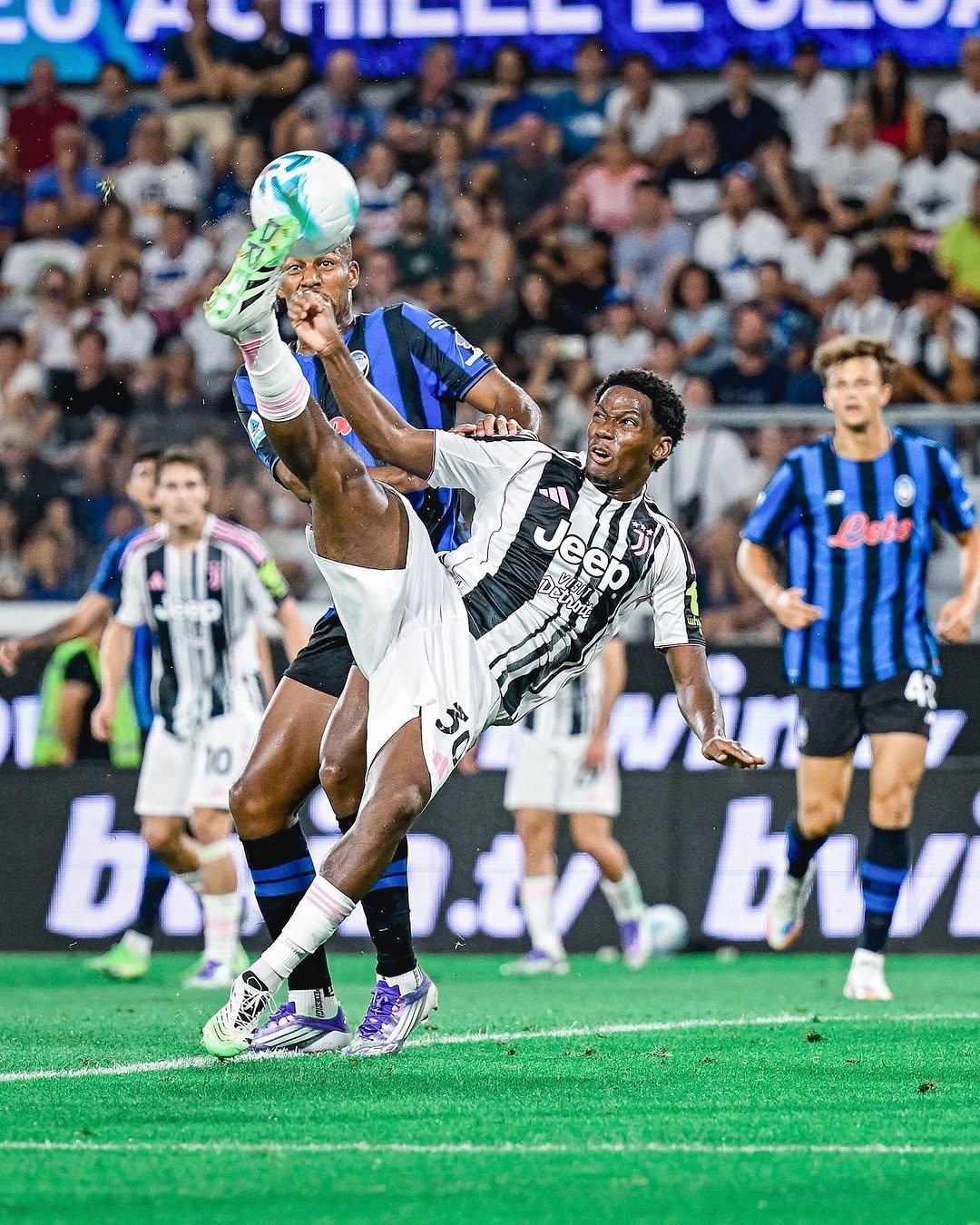 展现出对俱, 但在转会市, 展缓慢 展现出对俱, 但在转会市, 展缓慢