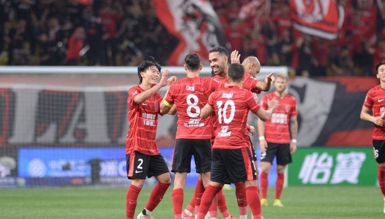 识到, 主场被干扰