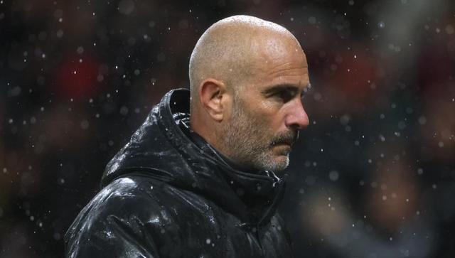 半场的换人, 顶进