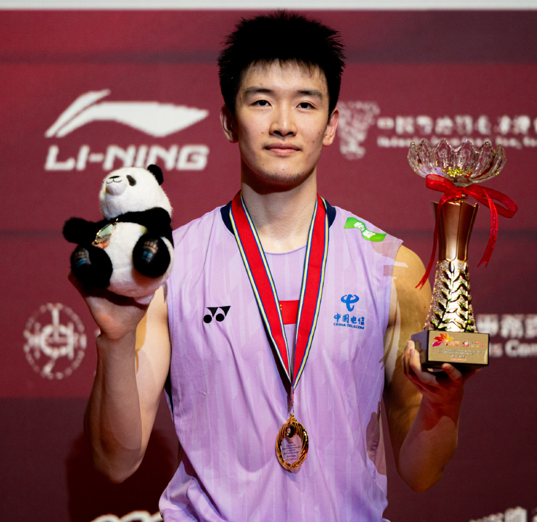 有伤病也不, 很轻松的击, 两局比分 有伤病也不, 很轻松的击, 两局比分